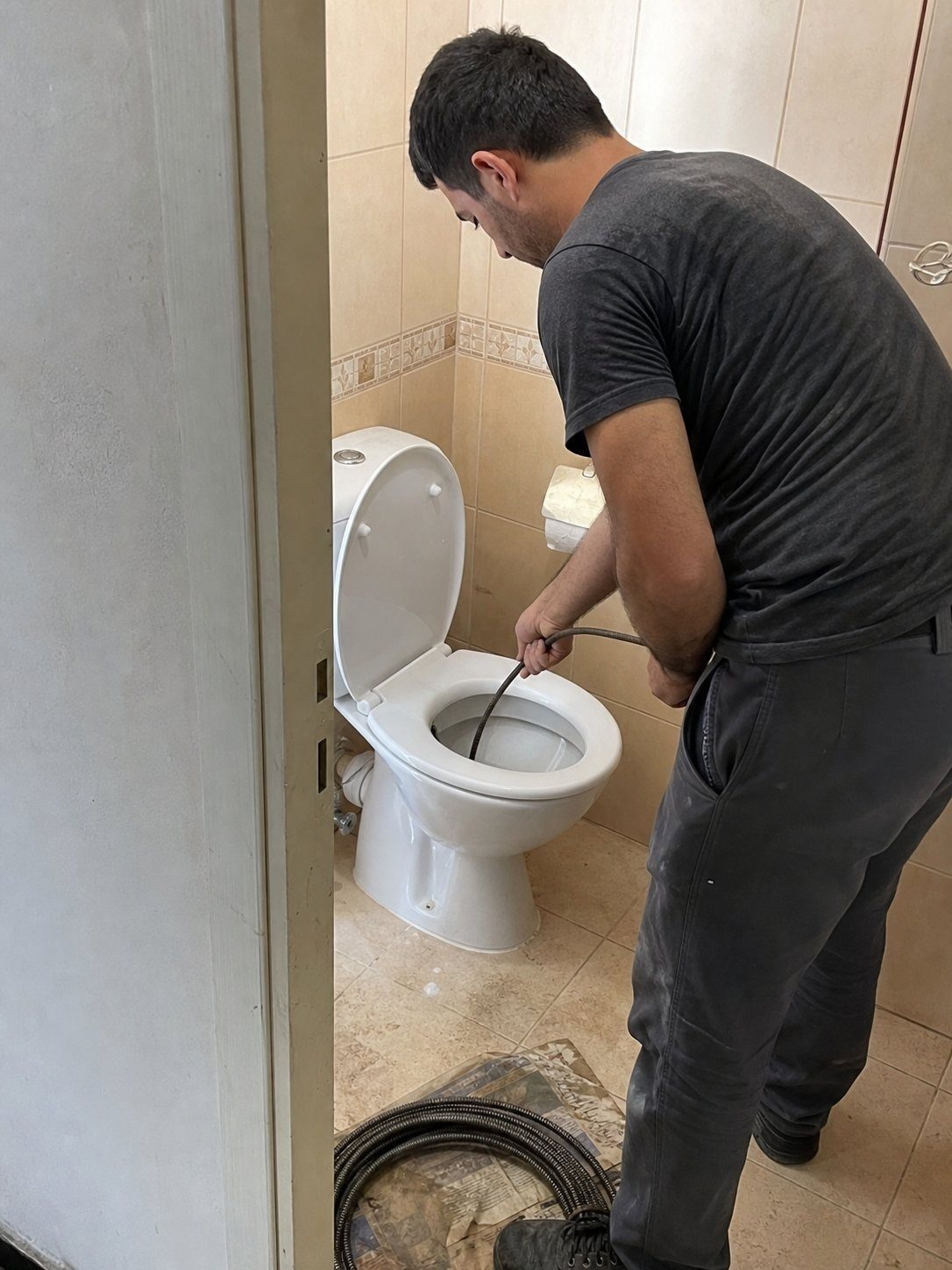 Yağ ve Yemek Atıkları Gideri Nasıl Tıkar? pratik bilgi görseli